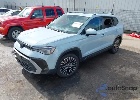 2025 Volkswagen Taos 1.5T Se from USA, damaged, VIN 3VVEC7B24SM032567